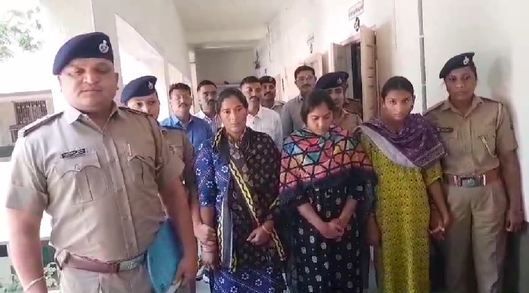 કપડવંજ પોલીસે કોઈમોટી ઘટના બને તે પહેલાં આંતરરાજ્ય સાંસી ગેંગની ત્રણ મહિલાઓને ઝડપી પાડી