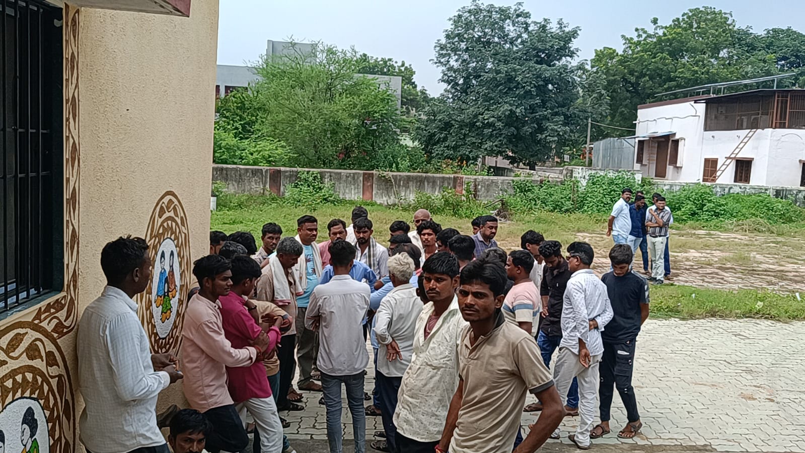 કપડવંજમાં શંકાસ્પદ હાલતમાં બે યુવકોના મૃતદેહો મળ્યા